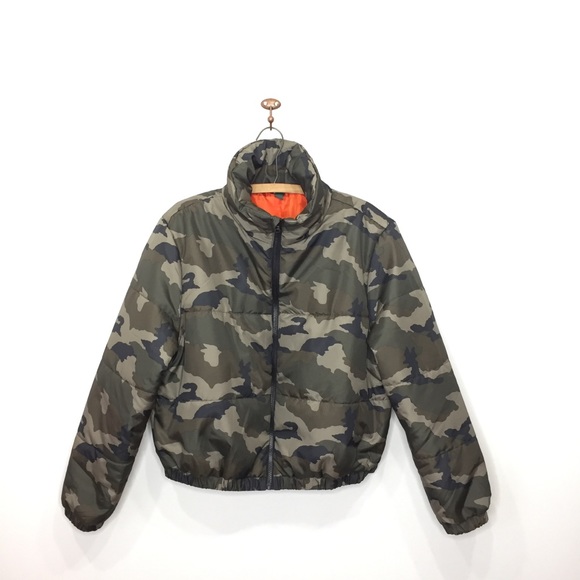 wild fable camo windbreaker